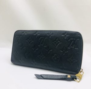 Louis Vuitton ルイヴィトン アンプラント ジッピーウォレット