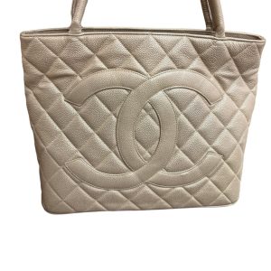 CHANEL シャネル　復刻トート　キャビアスキン　ベージュ　バッグ
