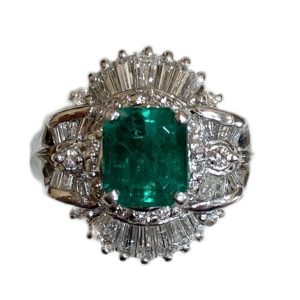 Pt900 エメラルド1.66ct付き プラチナリング