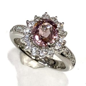 Pt900 ターフェアイト＆メレダイヤ付きリング