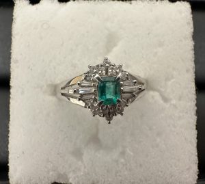 Pt900 エメラルドリング