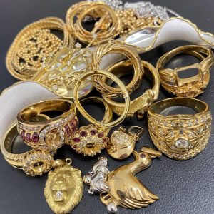 K18イヤリング / K18ネックレス / Pt850ネックレス