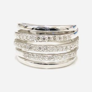 Pt900　メレダイヤ付きリング