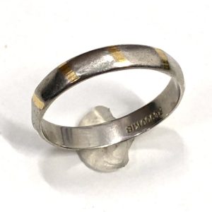 Pt900ベースK18リング