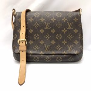 LOUIS VUITTON ルイ・ヴィトン モノグラム ミュゼット・タンゴ ショート