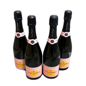 シャンパン　ヴーヴクリコ　ロゼ