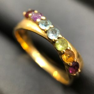 k18色石付きリング