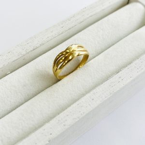 K18(18金)ネックレス