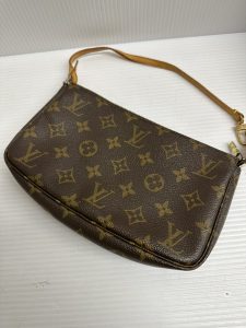 ルイヴィトン モノグラム  ポシェットアクセソワール