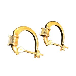 K18 18金 メレダイヤ付ピアス