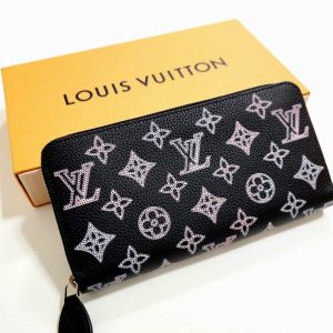 LOUIS VUITTON ルイヴィトン マヒナ ジッピーウォレット 長財布