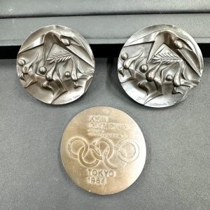 第11回札幌オリンピック冬季大会記念メダル 銀・銅の買取実績 | 買取 