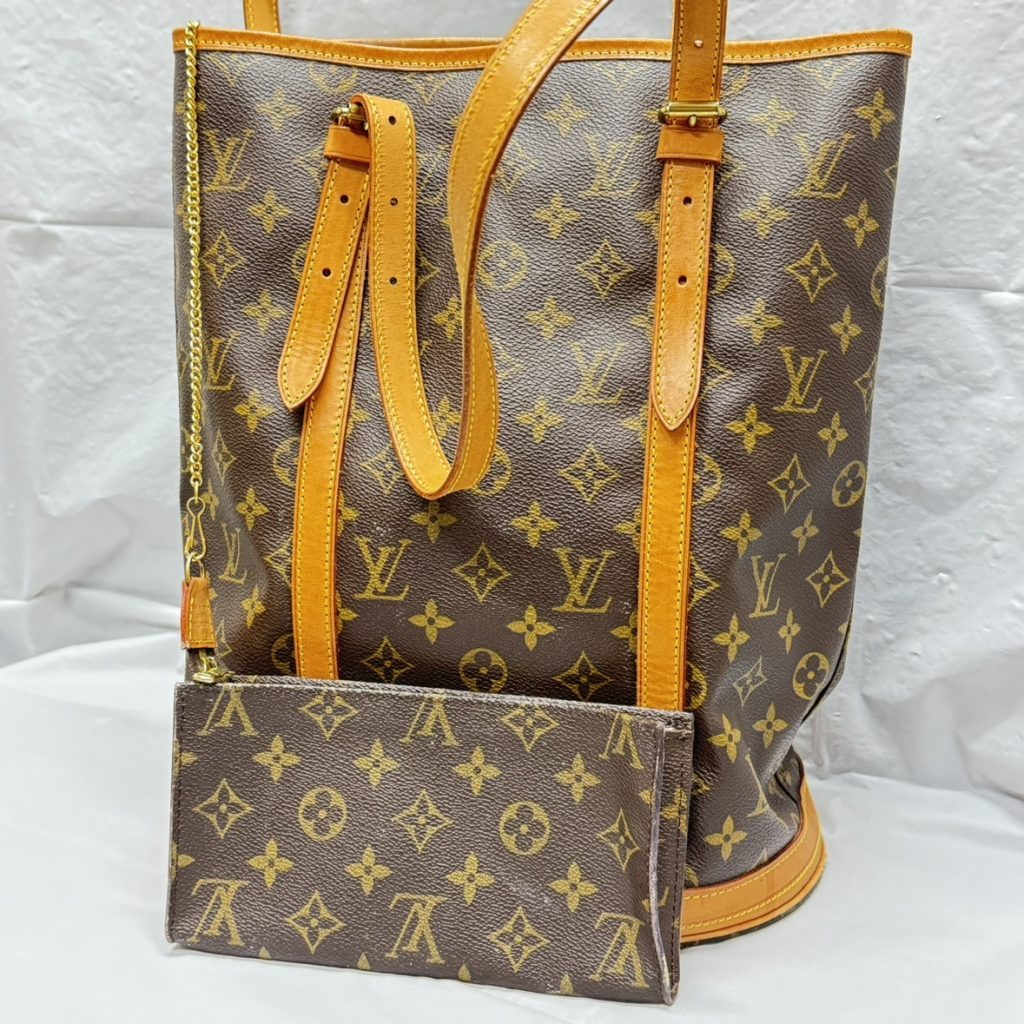 人気店LOUIS VUITTON ルイ・ヴィトン M42238 バケット PM ショルダーバッグ モノグラム ポーチ付 ショルダーバッグ