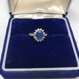 Pt900 メレダイヤ付き サファイアリング|東京都町田市大蔵町