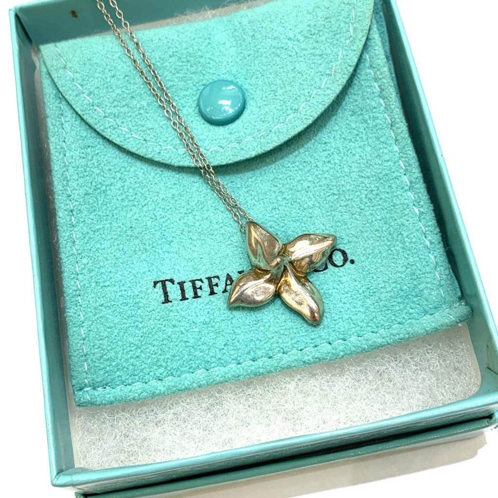 TIFFANY&Co. ティファニー フォーリーフ シルバー SV925 ネックレスの 