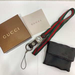 グッチネックストラップ