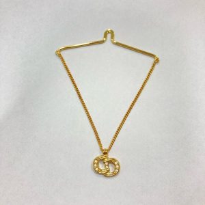 ディオールタイチェーン