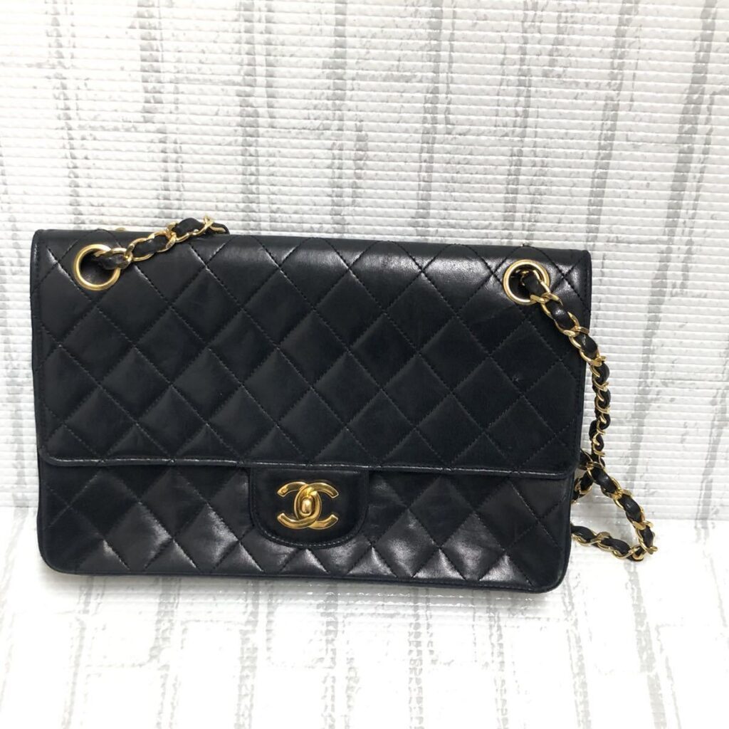 CHANEL ラムスキン マトラッセ チェーンバッグ