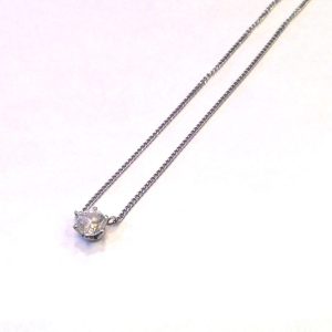 Pt900ダイヤモンド付きネックレス