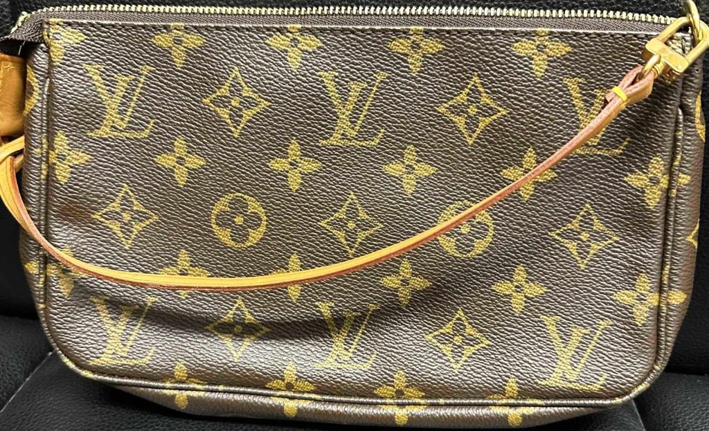 ヴィトン バッグ　アクセソワール　LV