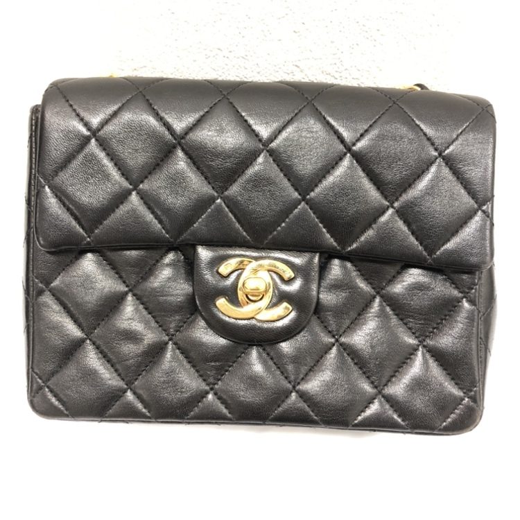 CHANEL シャネル ミニマトラッセ