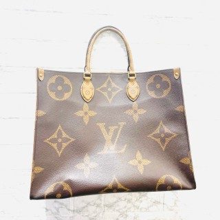 Louis Vuitton ルイヴィトン オンザゴーMM ジャイアントモノグラム