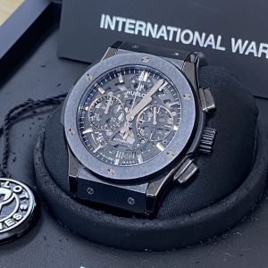 【HUBLOT ウブロ】クラシックフュージョン アエロフュージョン クロノグラフ ブラックマジック 525.CM.0170.RX