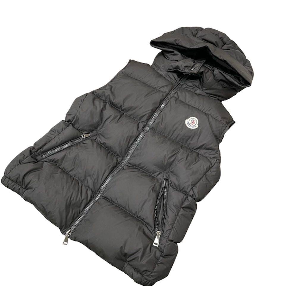 モンクレール MONCLER ダウンジャケット