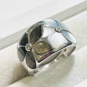 K18WG メレダイヤ付きリング