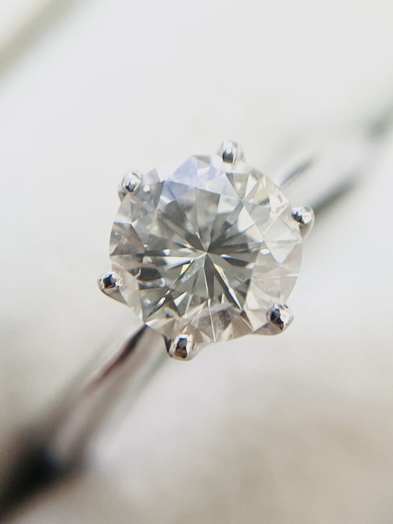 Pt900 ダイヤモンド1.58Ct リング