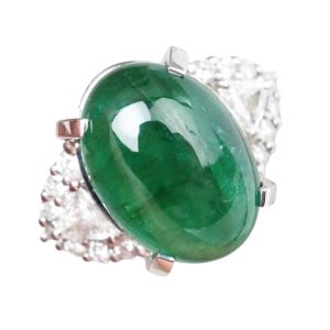 Pt900(プラチナ) エメラルド7.85ct メレ0.53 リング