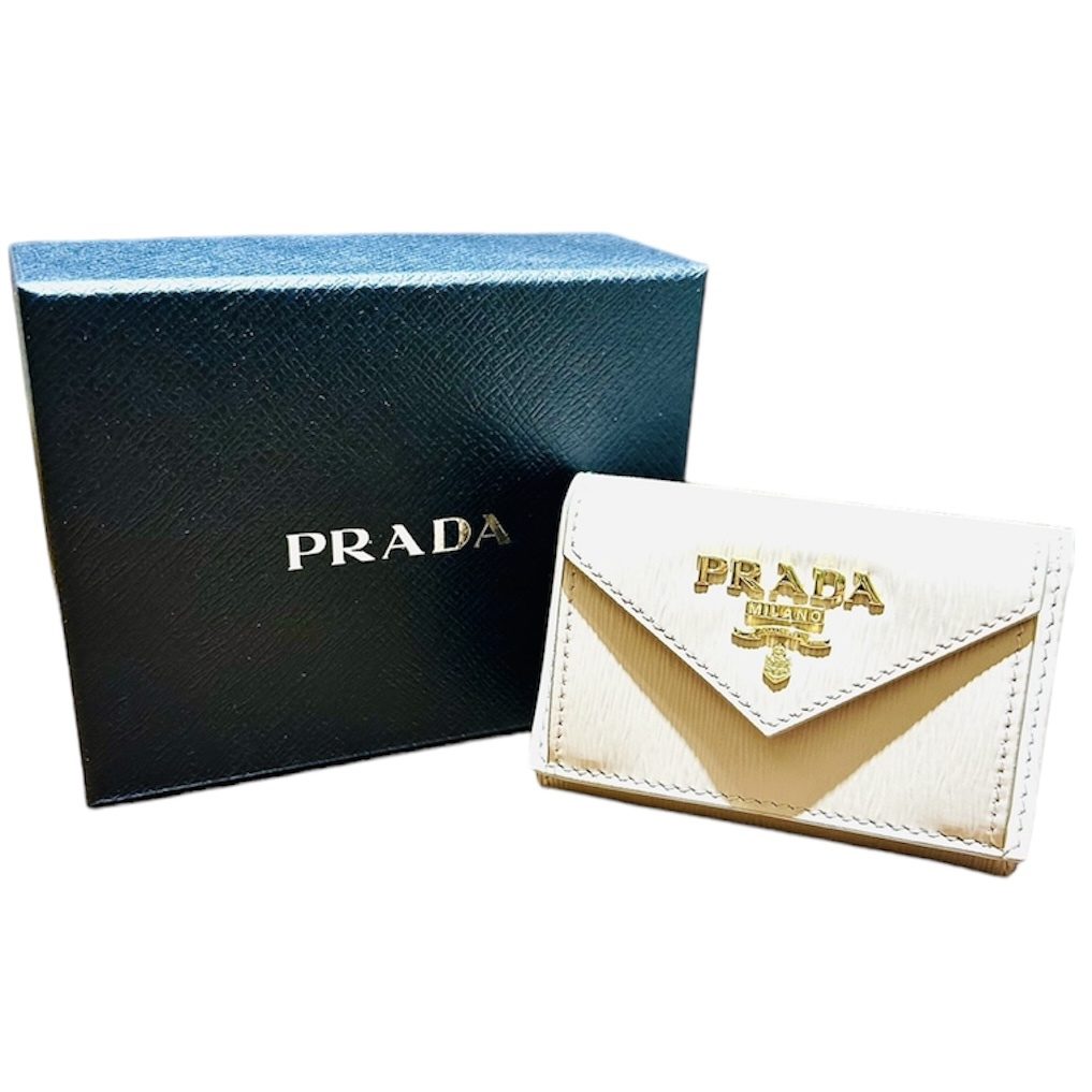 PRADA 三つ折り財布 プラダ