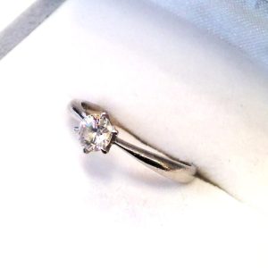 Pt900 ダイヤモンドリング