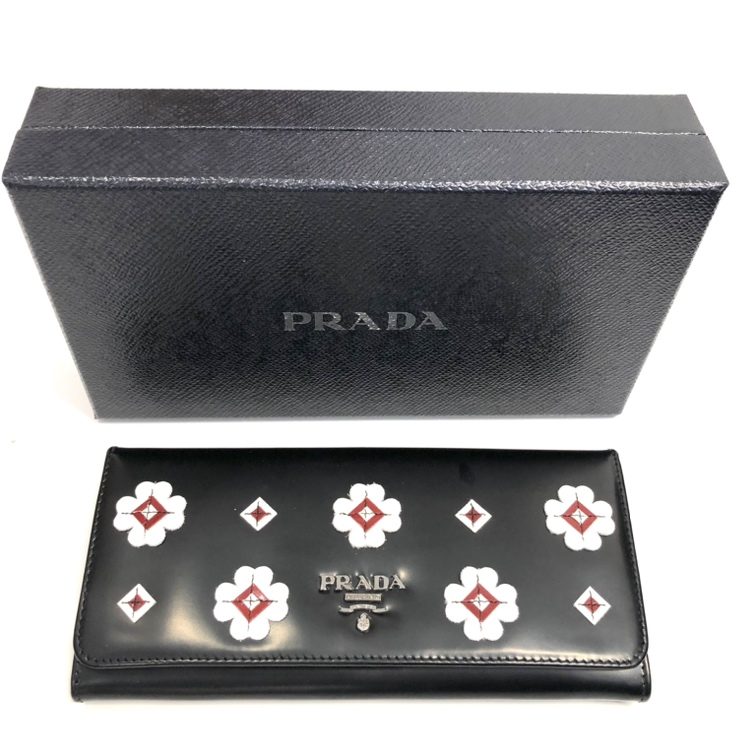 PRADA 長財布 フラワー