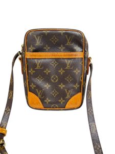 LOUIS VUITTON(ルイ・ヴィトン)ダヌーブ ショルダーバッグ モノグラム
