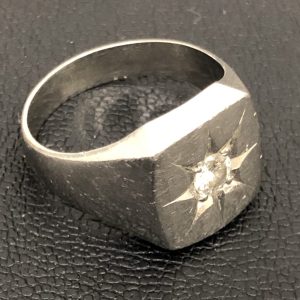 Pt900リング ダイヤ