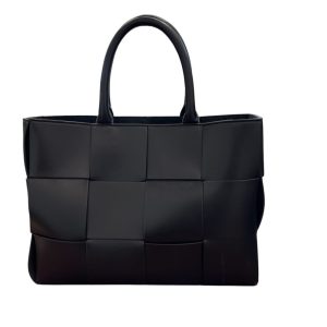 BOTTEGA VENETA ミディアム アルコ トートバッグ