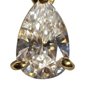 k18 ネックレストップ ダイヤモンド 0.7ct ペアシェイプ