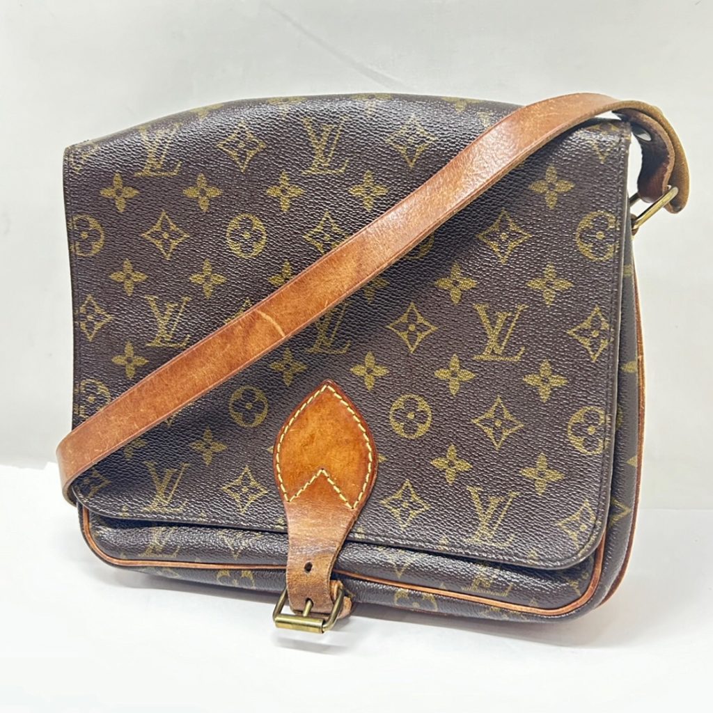 Louis Vuitton ルイヴィトン カルトシエールMM