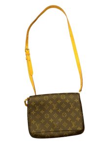 ルイ ヴィトン　ミュゼットタンゴ　モノグラム