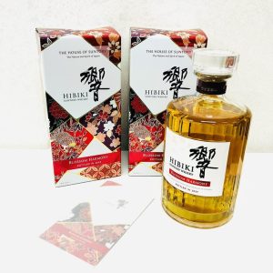 サントリー 響 ブロッサムハーモニー 2024 43%  ブレンデッド ジャパニーズ ウイスキー
