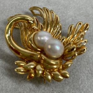 金の価格が過去最高値更新!| K18真珠付きブローチの買取| 取手市山王