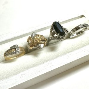 【函館 金ジュエリー買取】石付きK18リングを含む複数点をお持ち込み