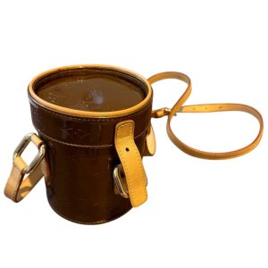 Louis Vuitton アスタープレイス ショルダーバッグ ヴェルニ