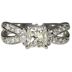 Pt900 プラチナ900 リング 石あり