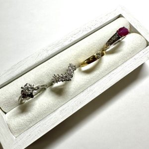 K18WG ルビー ブローチの買取実績 | 買取専門店さすがや
