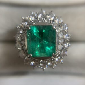 Pt900 エメラルド リング