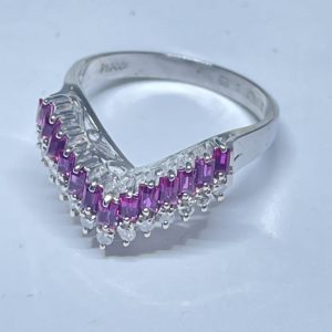 Pt900（プラチナ900） ルビー メレダイヤ リング