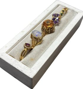 K18　18金　750　石あり　リング