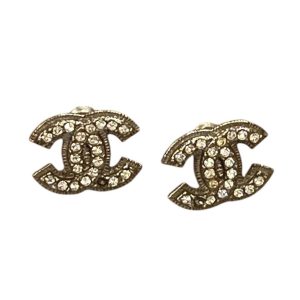 メレダイヤの取れたヴィンテージシャネルピアス